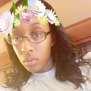 Meet your Posher, Desiree